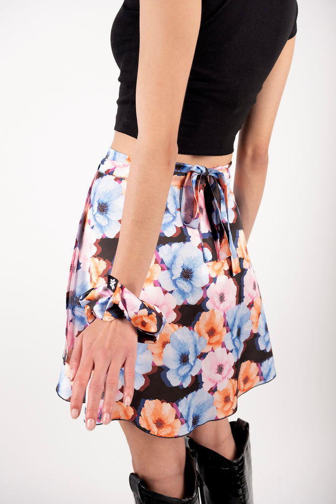 Satin Skirt – Blurred Blossom Black