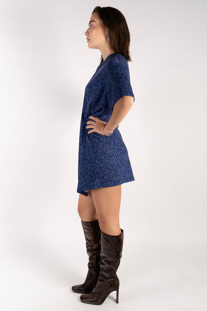 T-Shirt Dress – Leo Hearts Indigo Blue